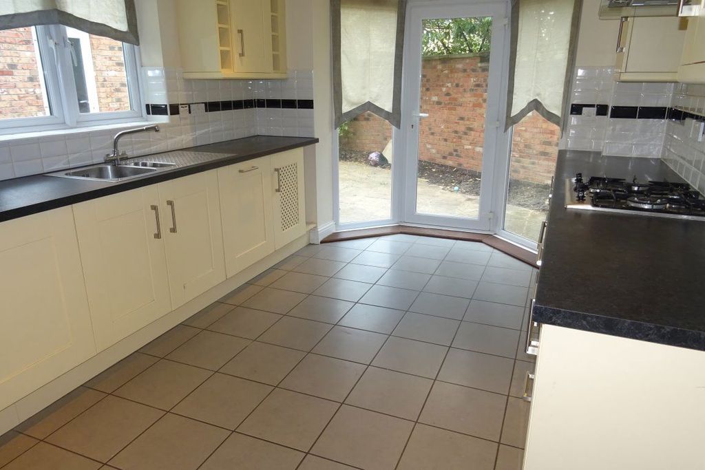 Property photo 1 of 25