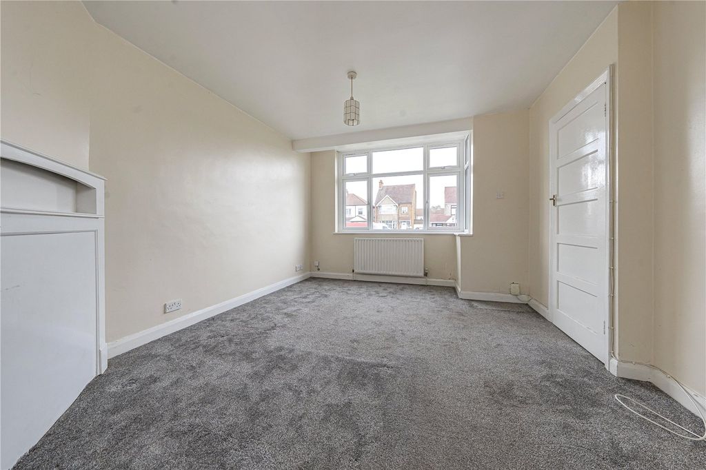 Property photo 3 of 15 Picture No. 10