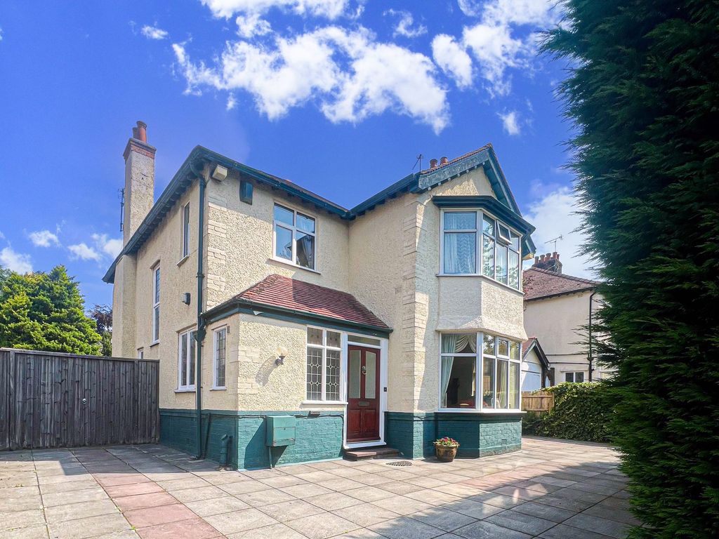 Property photo 1 of 25 Photo 2