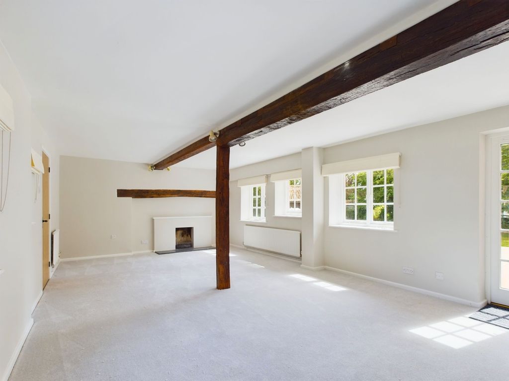 Property photo 2 of 25