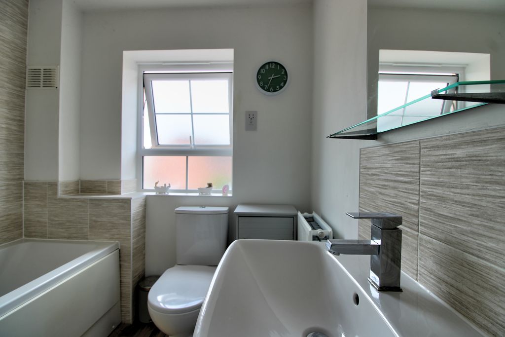 Property photo 2 of 19 E8Ab2ee6Baa941c9E685321877d32Fb312F97d05.Jpg