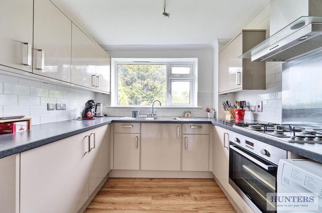 Property photo 2 of 16 01177E4A-d447-4B72-85A9-2d2497B7c5A7.Jpg