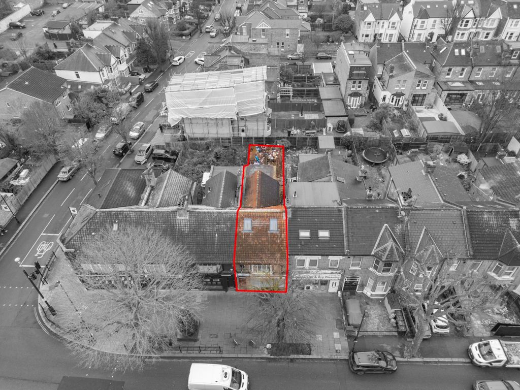 Property photo 1 of 5