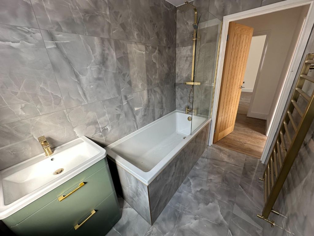 Property photo 2 of 6 Example Bathroom