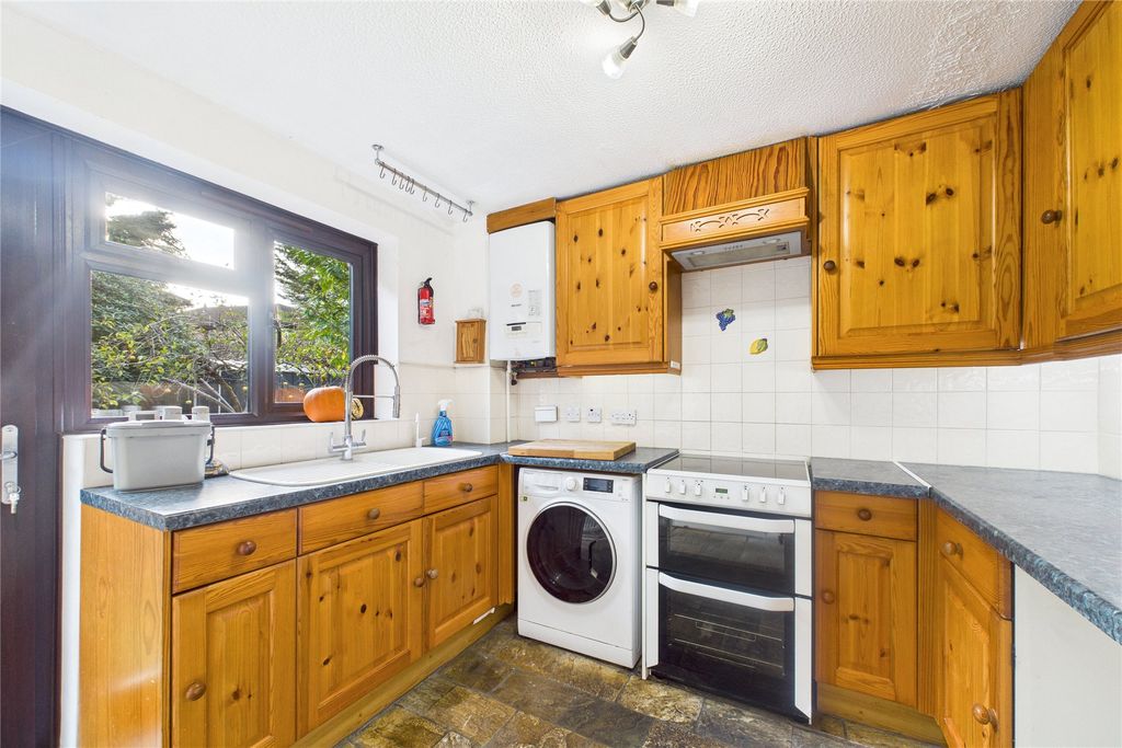 Property photo 3 of 8 Picture No. 40