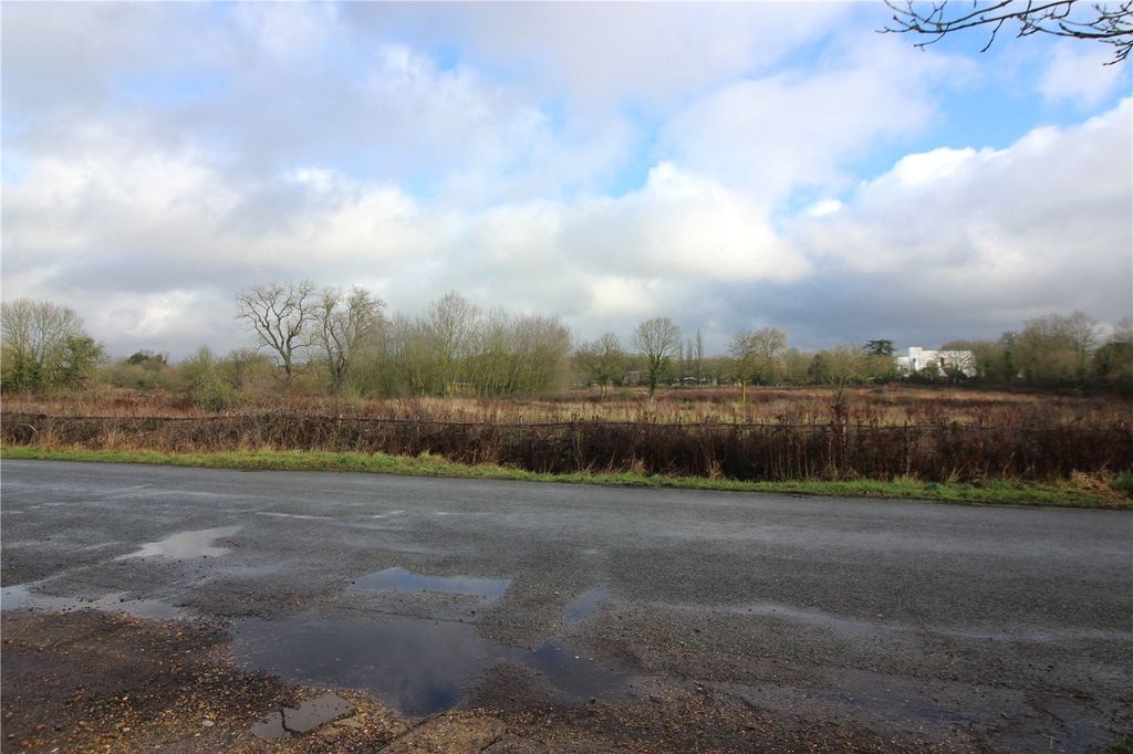 Property photo 3 of 11 Picture No. 15