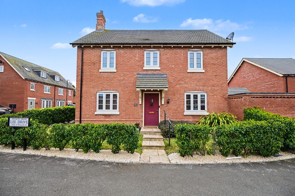 Property photo 1 of 19