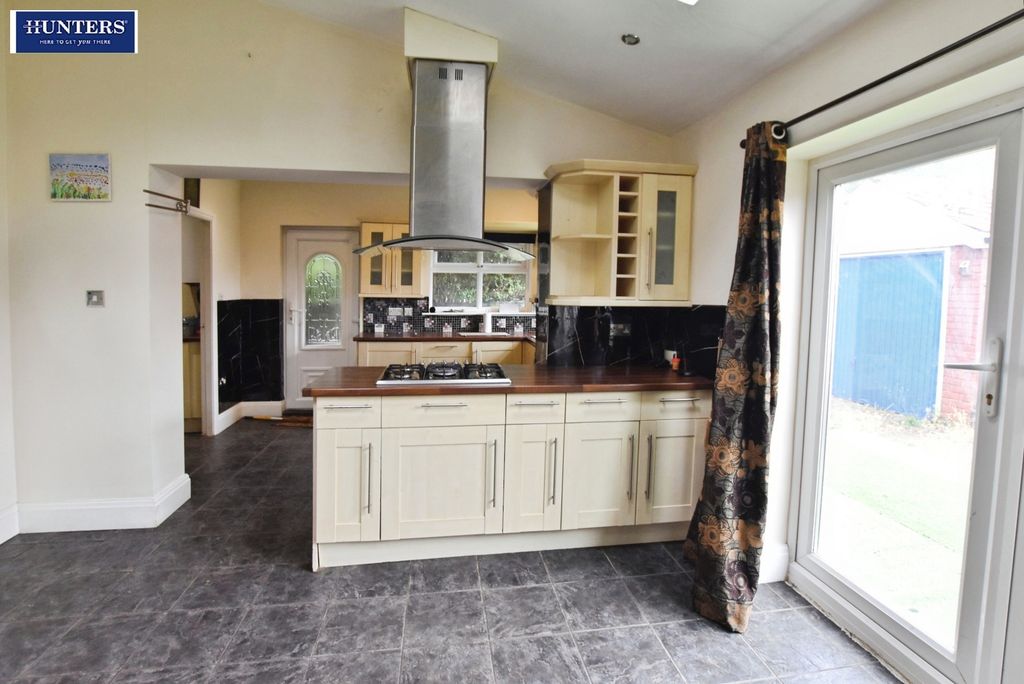 Property photo 3 of 23 Open Plan Kitchen / Diner