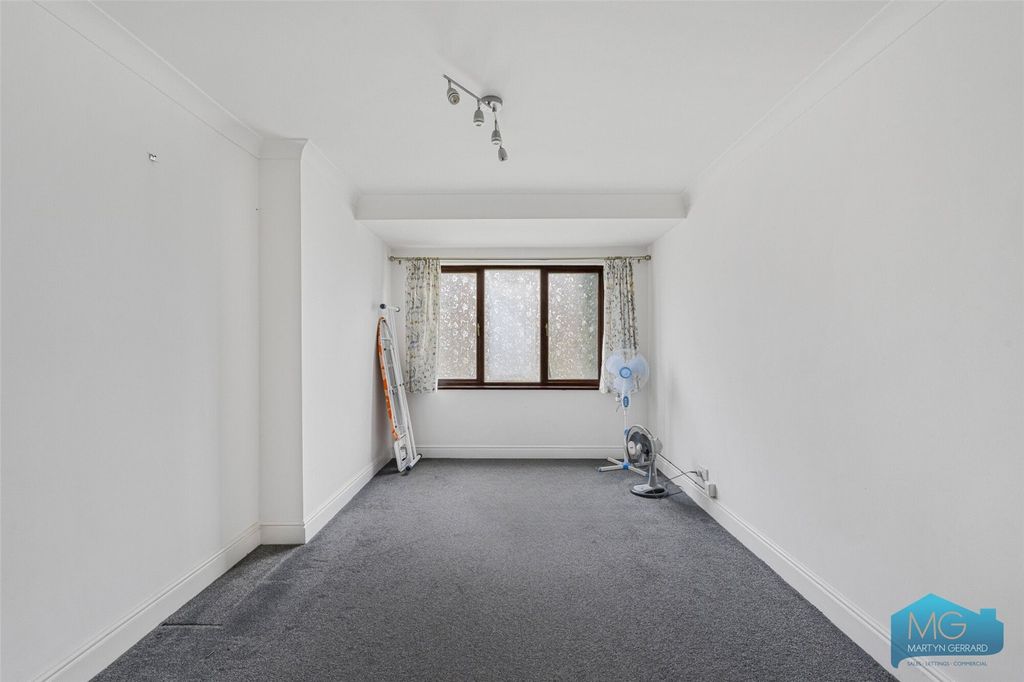 Property photo 3 of 17 Picture No. 46