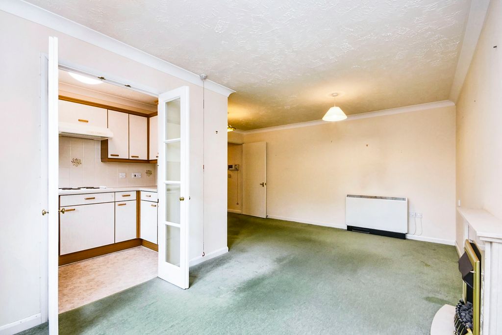 Property photo 1 of 15