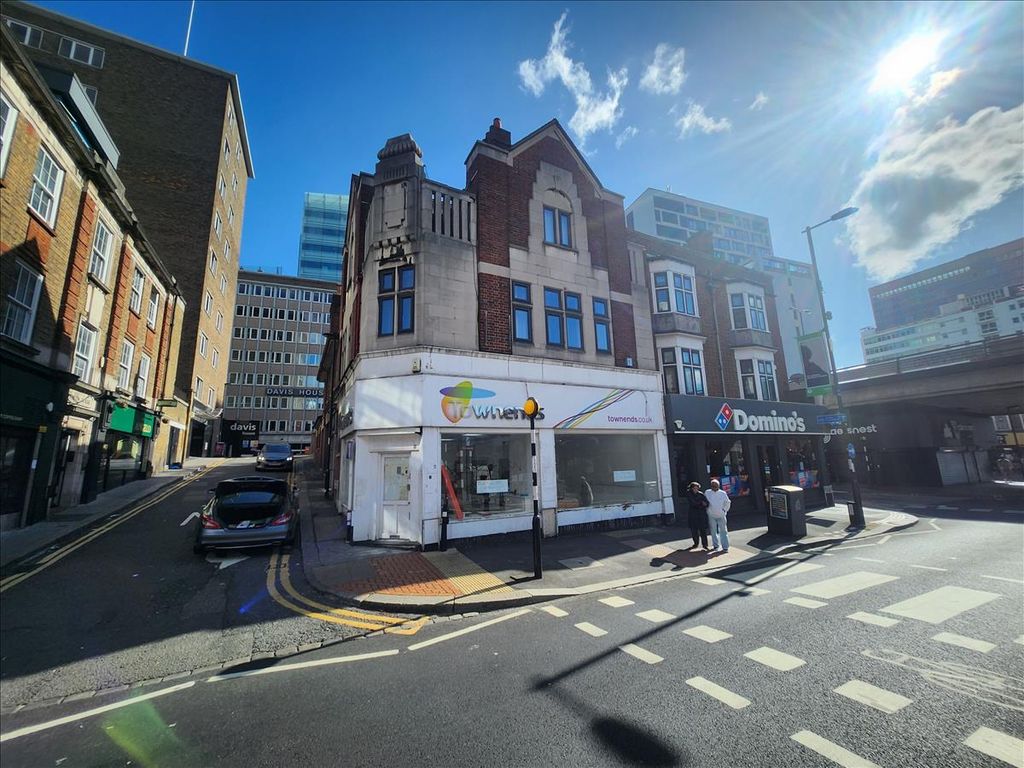 Property photo 2 of 10