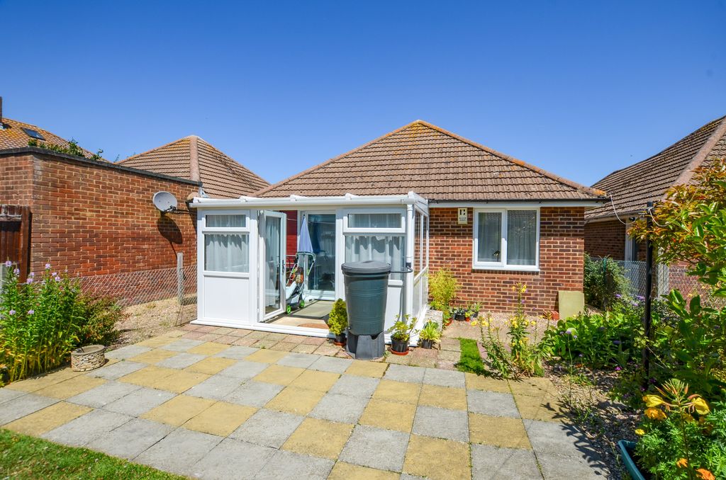 Property photo 3 of 24
