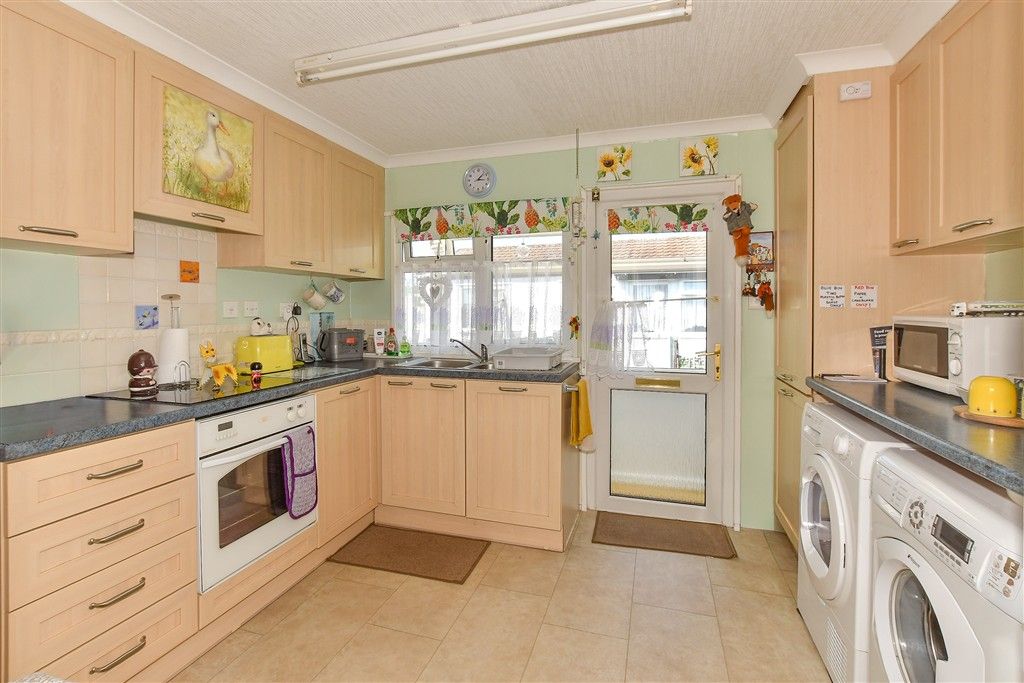 Property photo 2 of 12 Kitchen