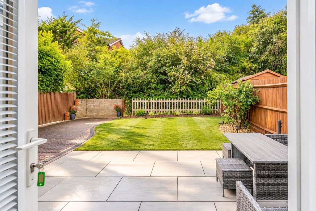 Property photo 2 of 20 Gardenlll.Jpg