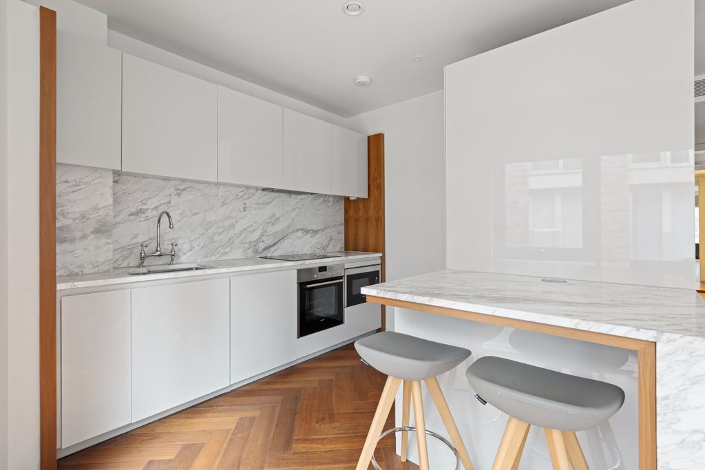 Property photo 3 of 18 094A2310