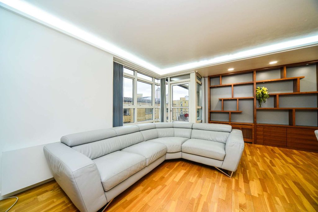 Property photo 2 of 15