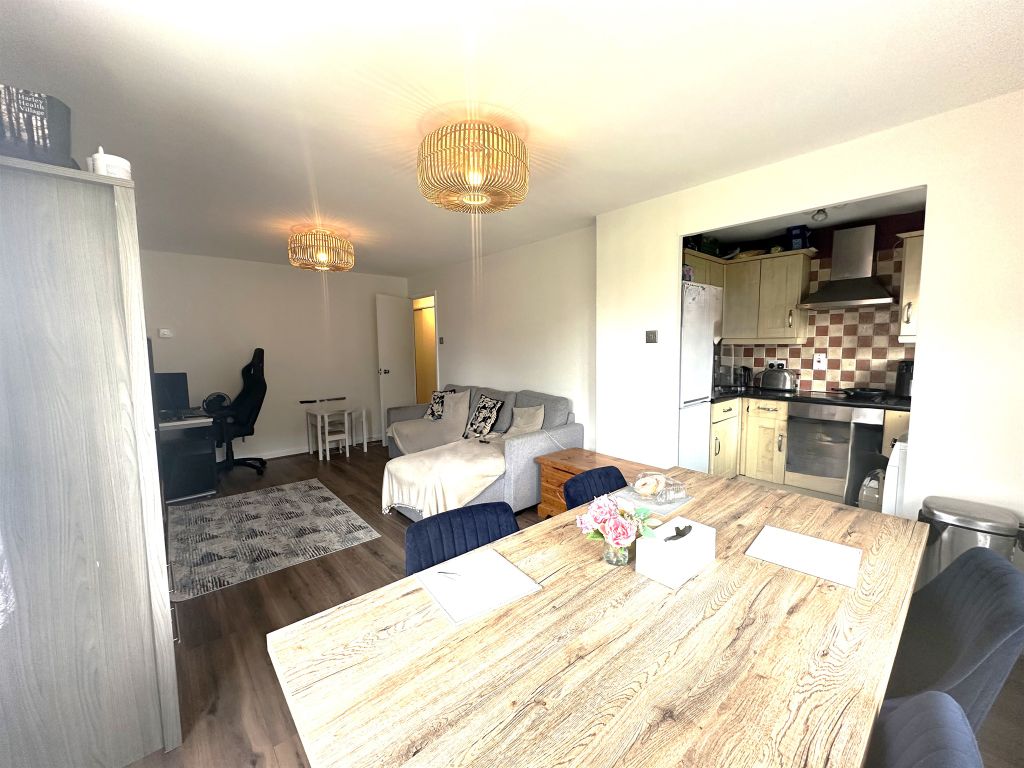 Property photo 2 of 7