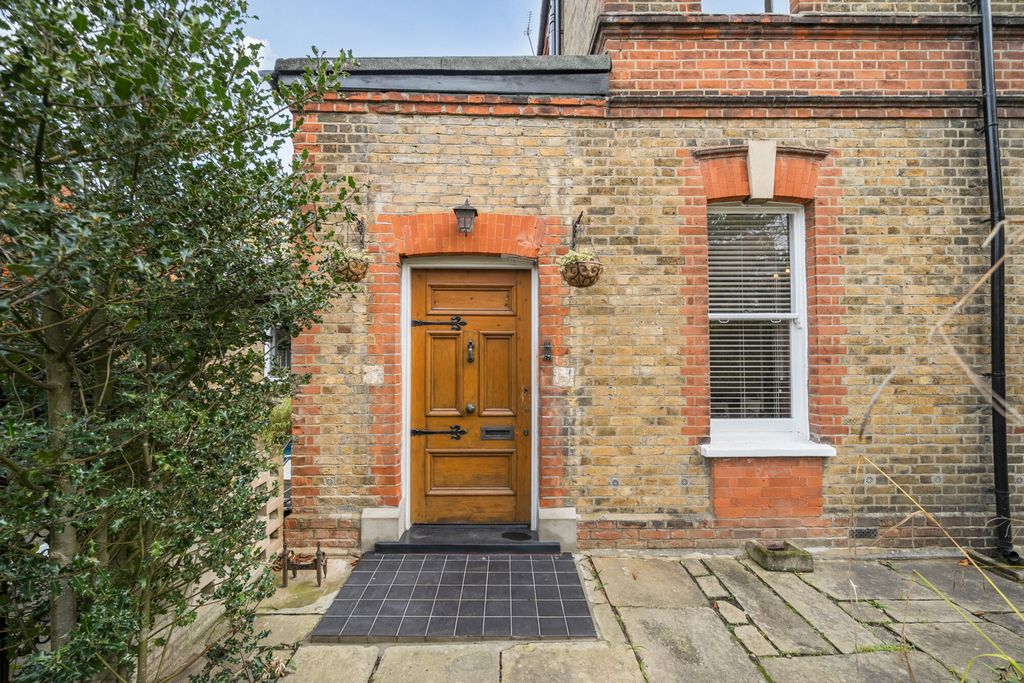 Property photo 1 of 32 External