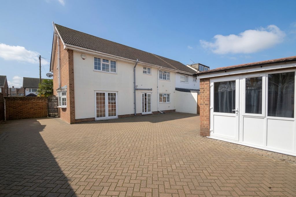 Property photo 1 of 5 O32B4