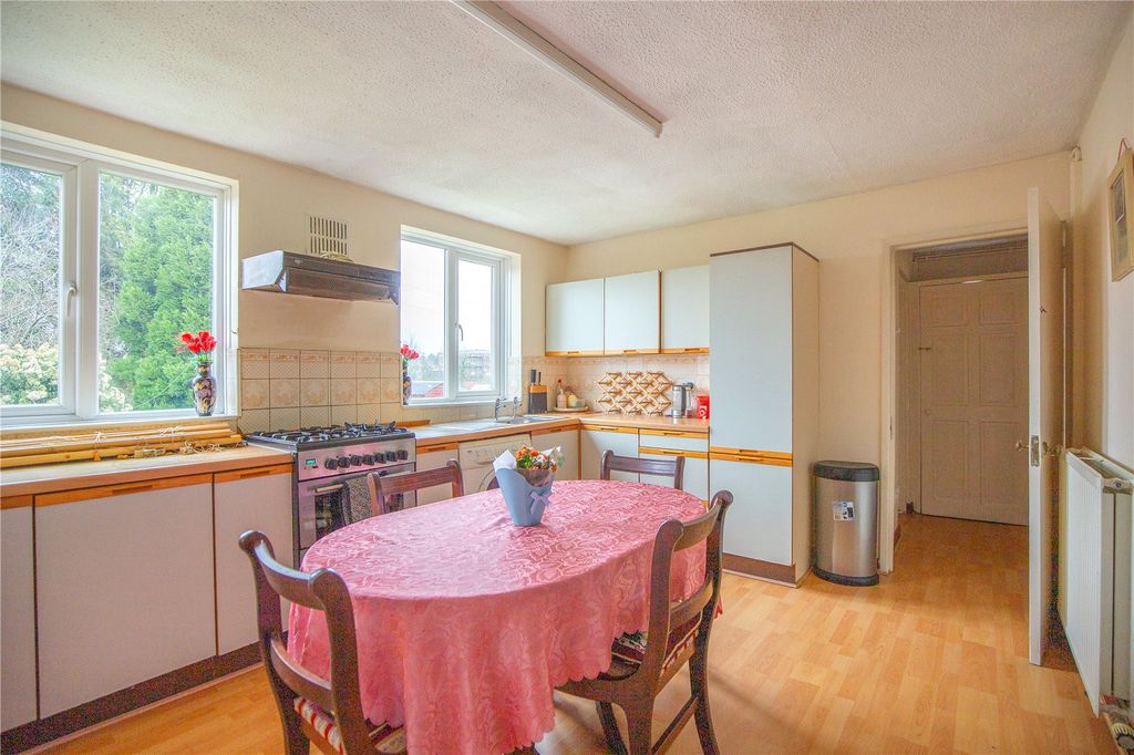 Property photo 2 of 17 Picture No. 05