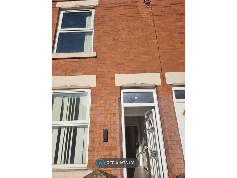 Property photo 2 of 24