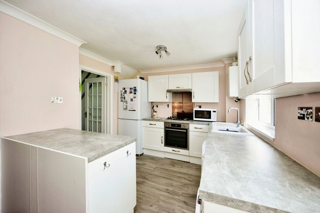 Property photo 2 of 15 Photography