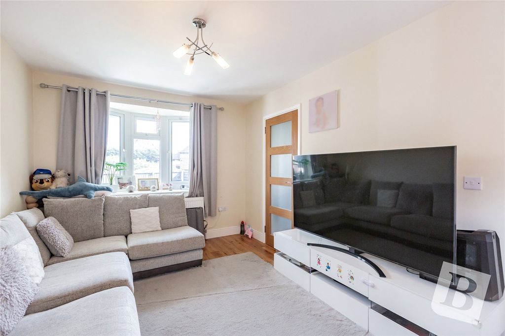 Property photo 2 of 23 Lounge