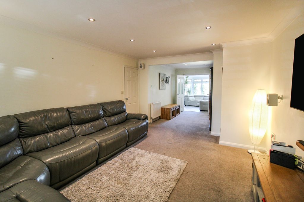 Property photo 3 of 22
