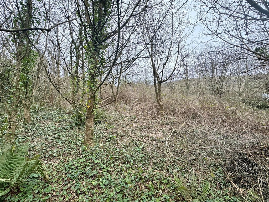 Property photo 1 of 6 2.Jpg