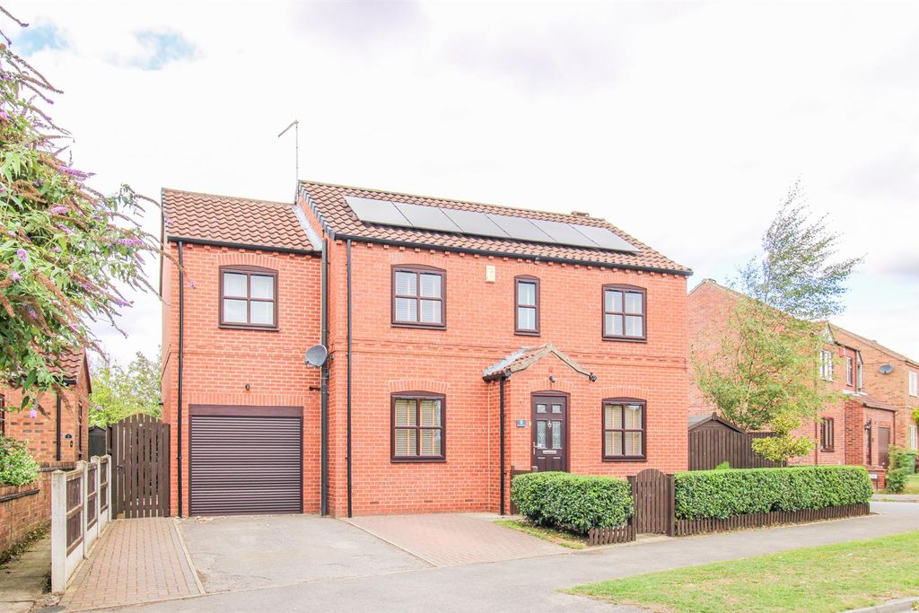Property photo 1 of 16