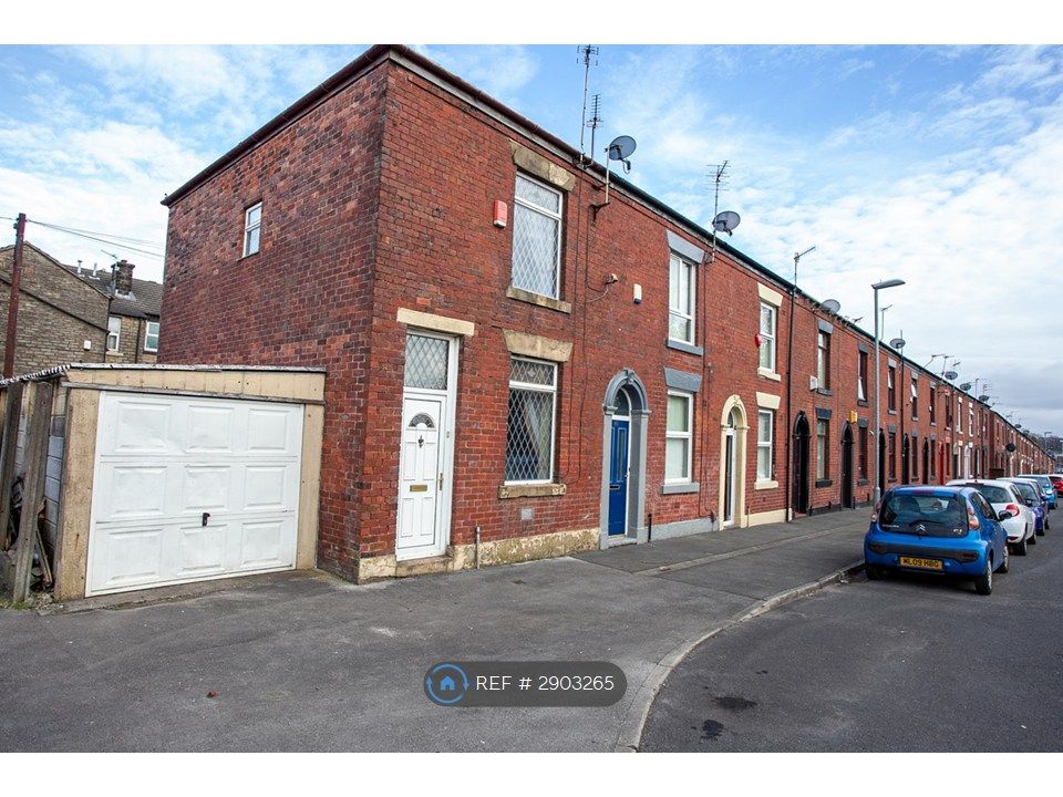 Property photo 2 of 17