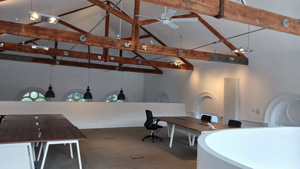 Property photo 1 of 6