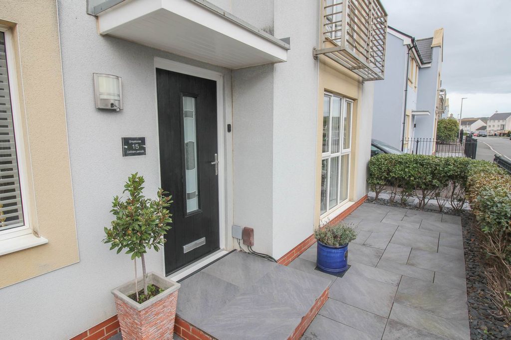 Property photo 2 of 29