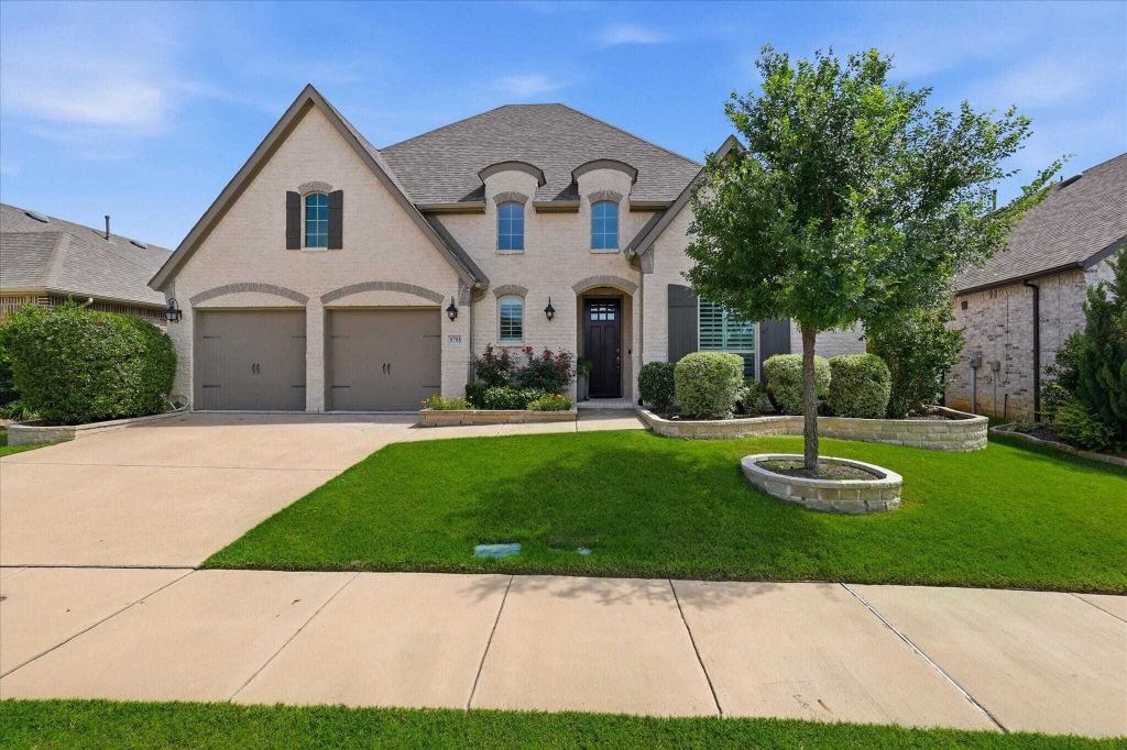 Property photo 1 of 31