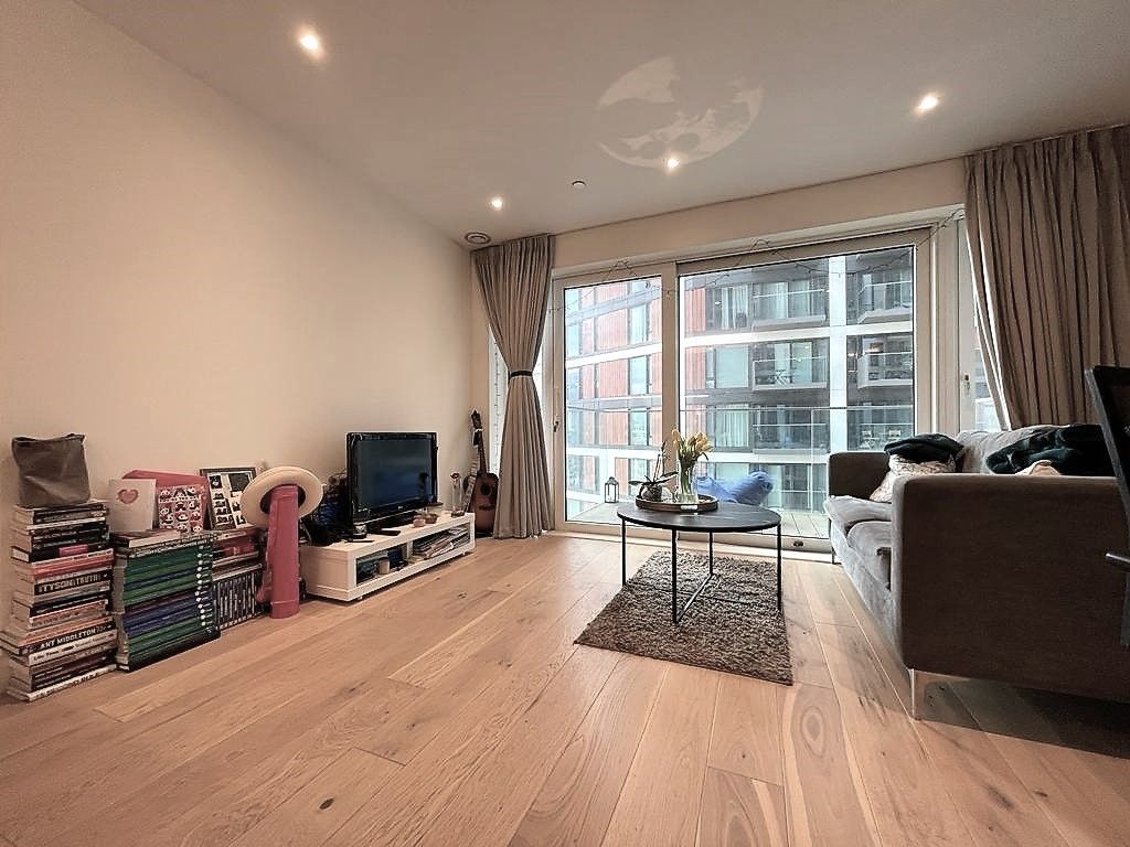 Property photo 2 of 9 Gallery