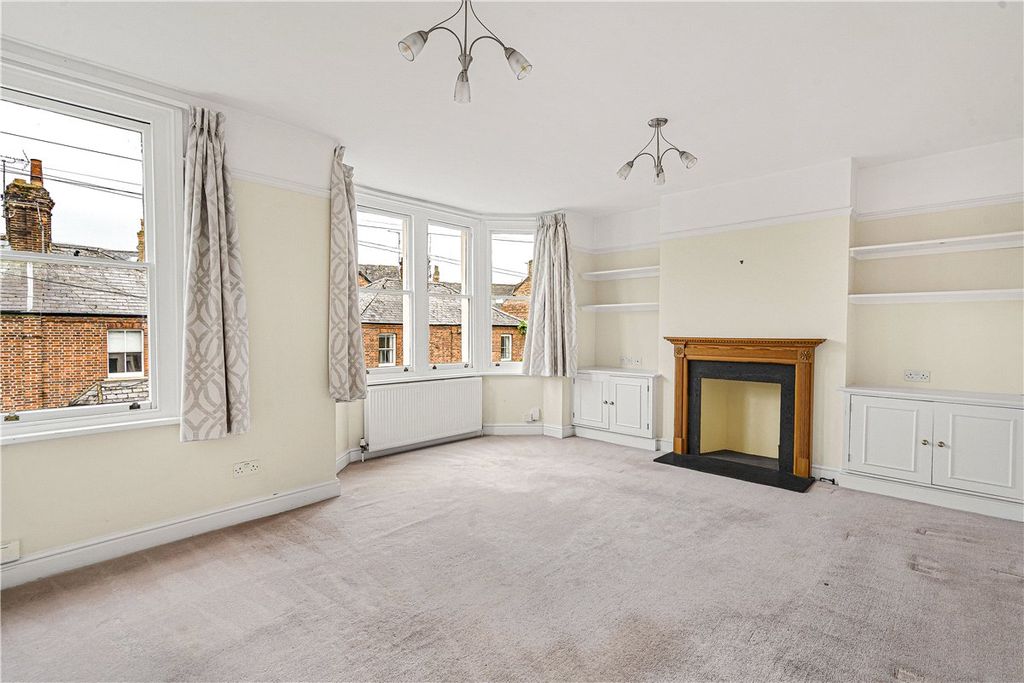 Property photo 2 of 13 Picture No. 02