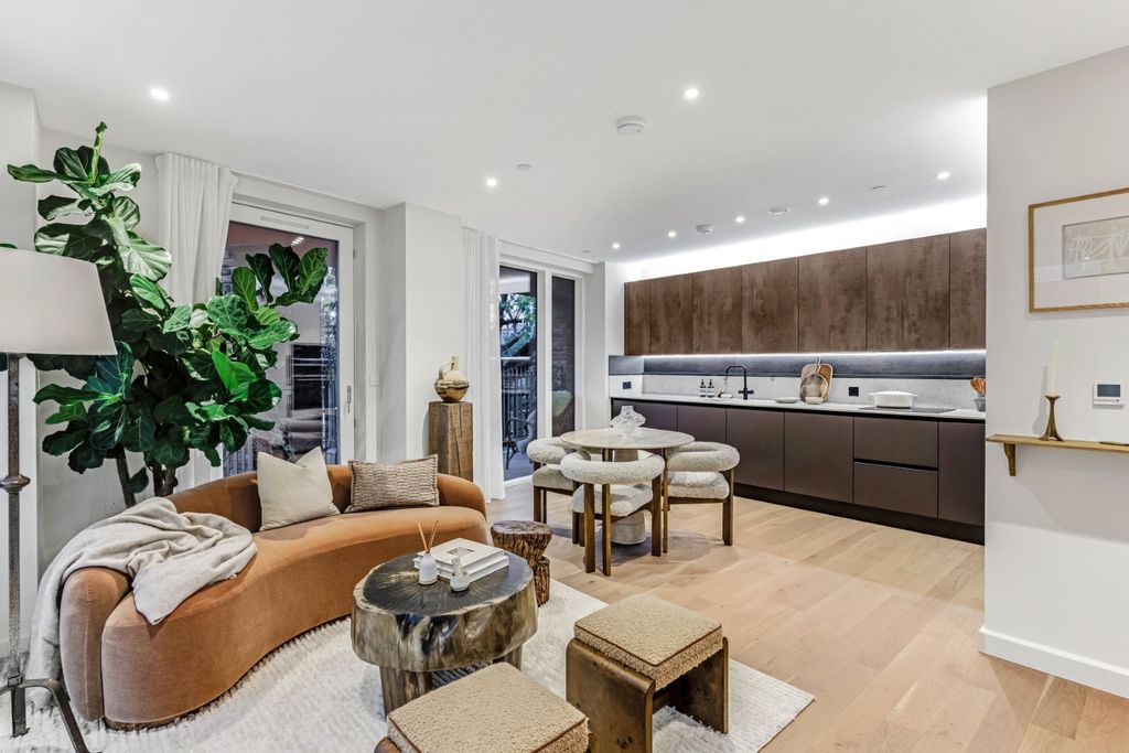 Property photo 1 of 9 Picture No. 18