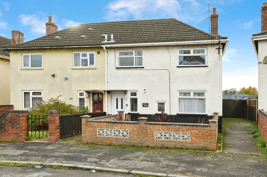 Property photo 1 of 12