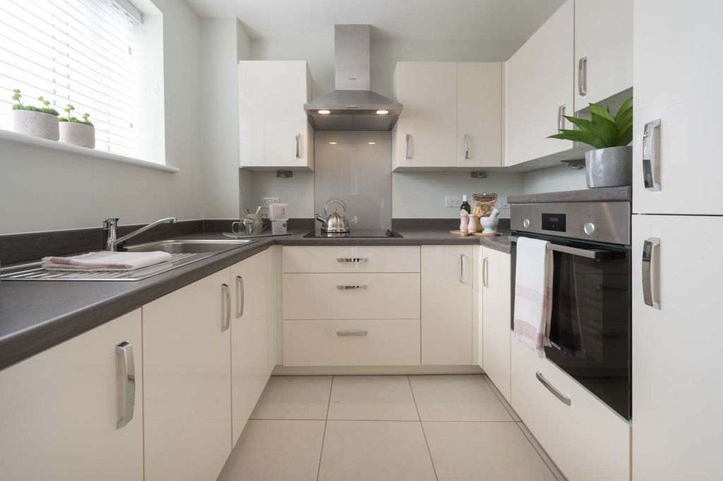 Property photo 1 of 11 Milward Place Typical Kitchen