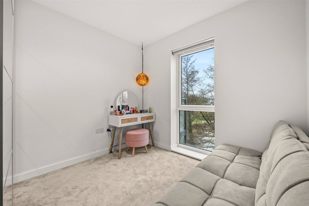 Additional image 9 of 2 bed flat for saleHornbeam Place, Arborfield Green, Reading, Berkshire RG2