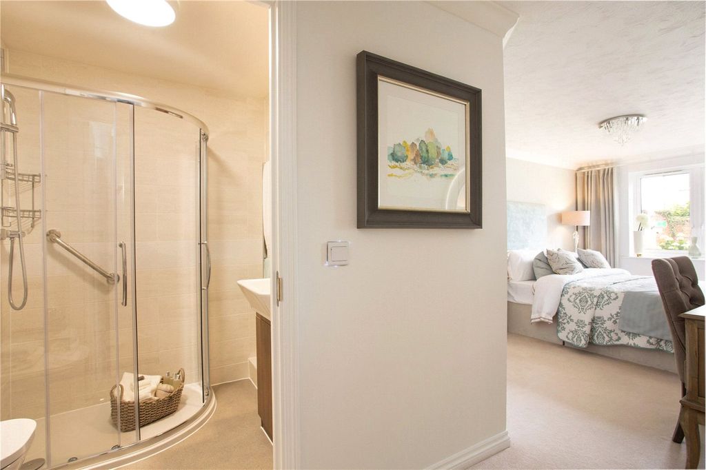 Additional image 6 of 2 bed flat for saleDovehouse Lodge, Wratten Road, Hitchin SG5