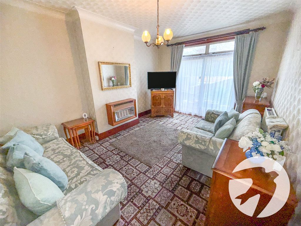 Property photo 3 of 15 Picture No. 12