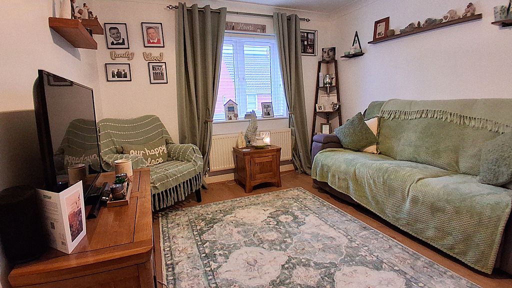 Property photo 3 of 14 20251110_103610