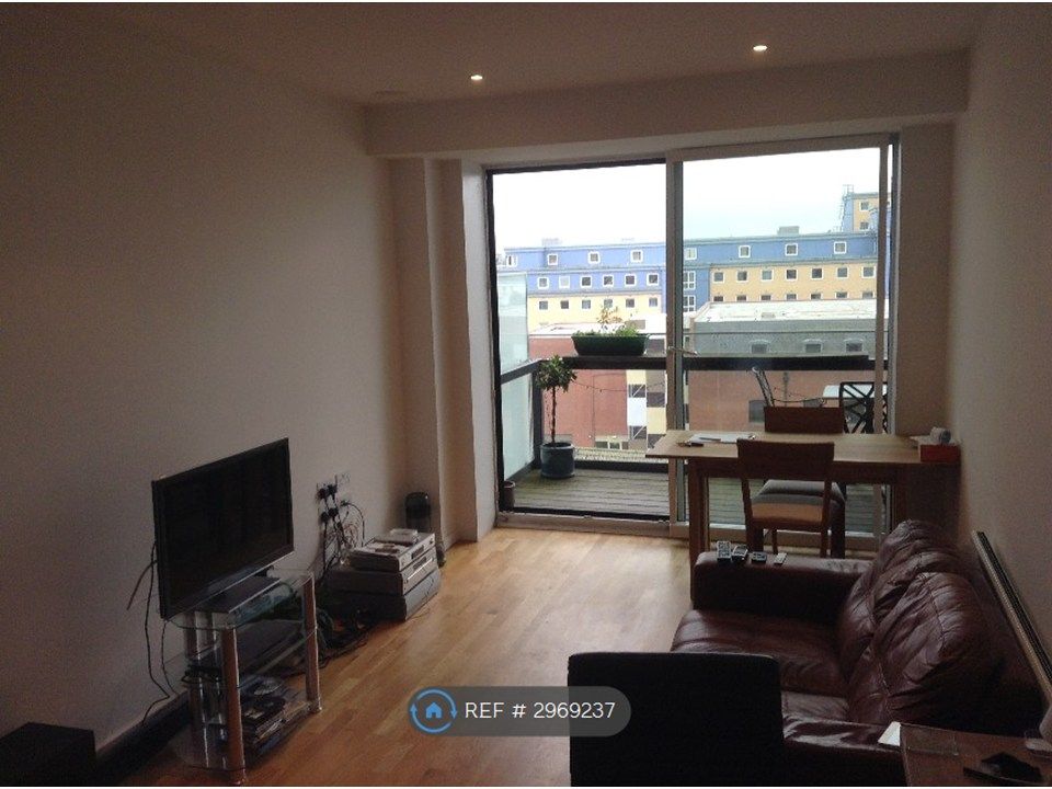 Property photo 2 of 10