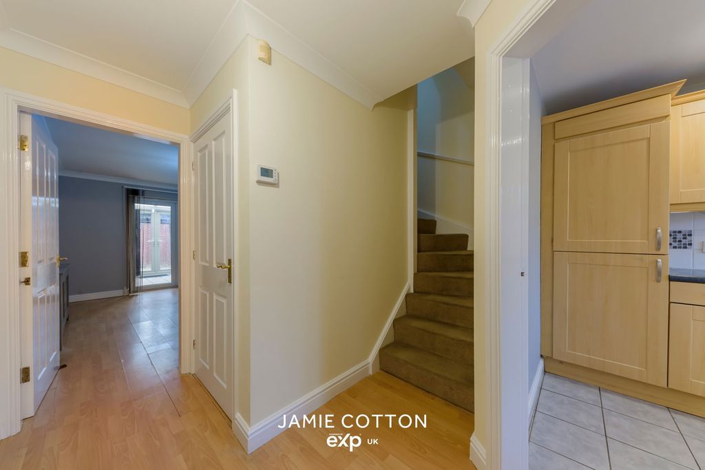 Property photo 3 of 22