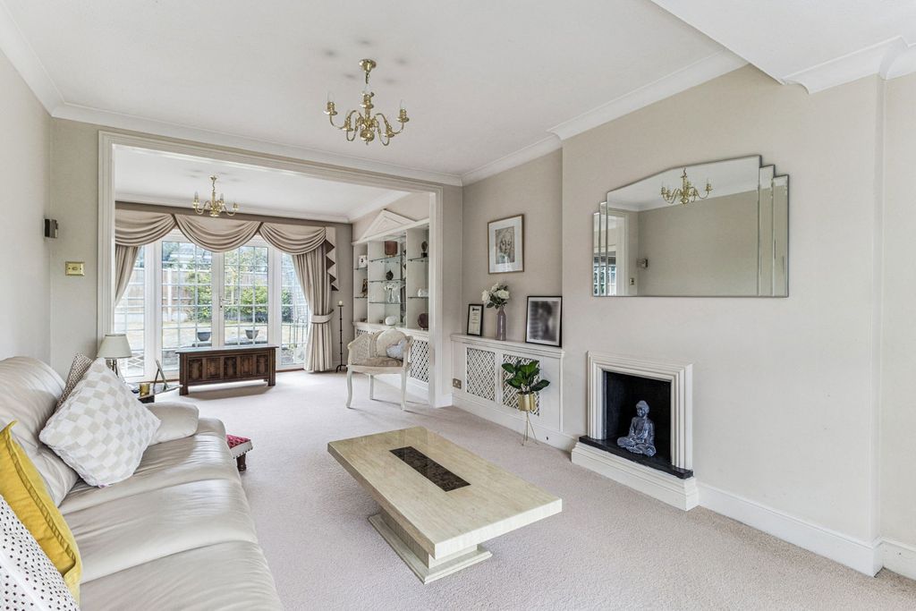 Property photo 2 of 15