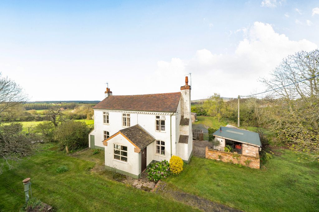 Property photo 1 of 25 1437312-1