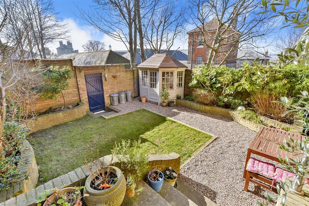 Property photo 1 of 23 Rear Garden