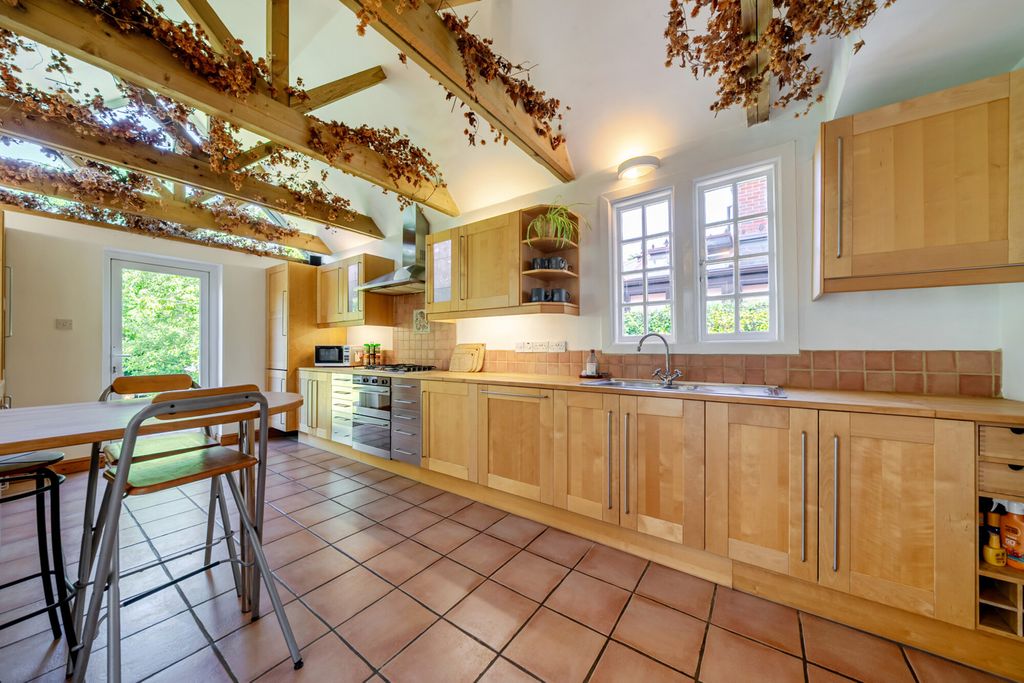 Property photo 3 of 38 1453790-25-6A1574...