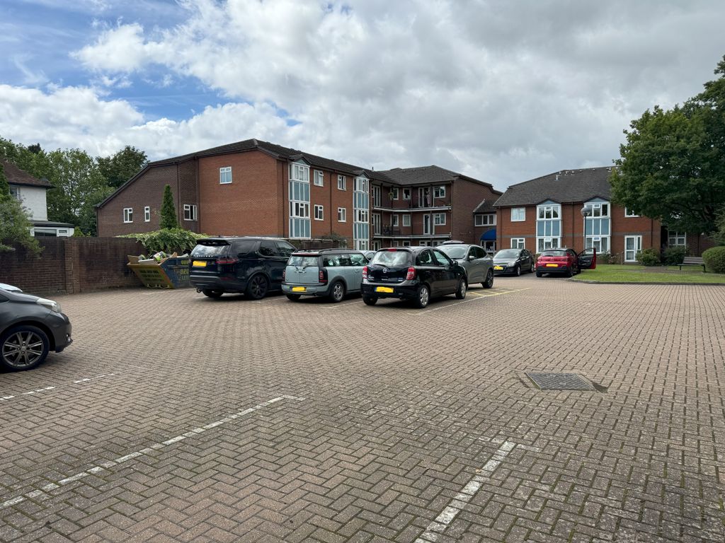 Additional image 14 of 1 bed flat for saleFairbanks Lodge, Furzehill Road, Borehamwood WD6